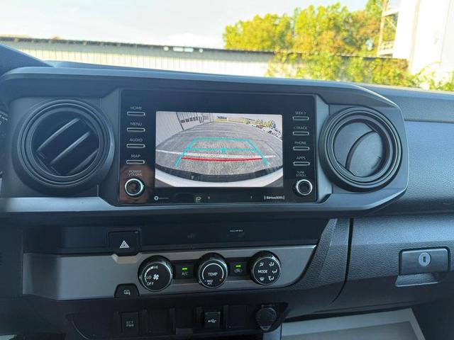 Photo of 2021 Super White Toyota Tacoma