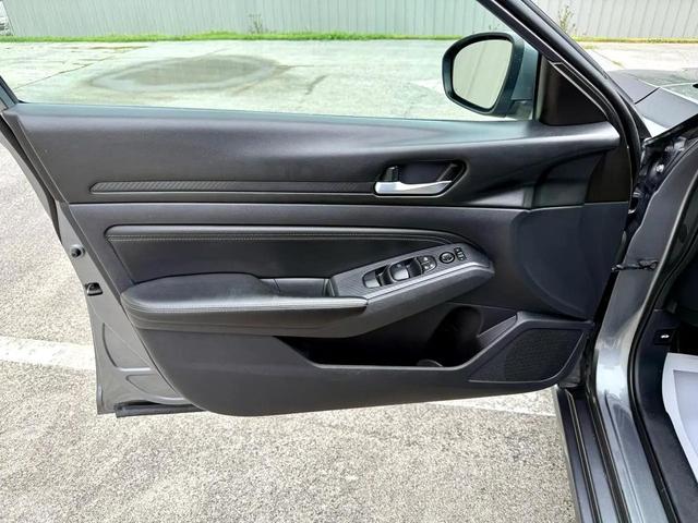 Photo of 2020 Gun Metallic Nissan Altima