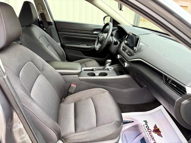 Photo of 2020 Gun Metallic Nissan Altima