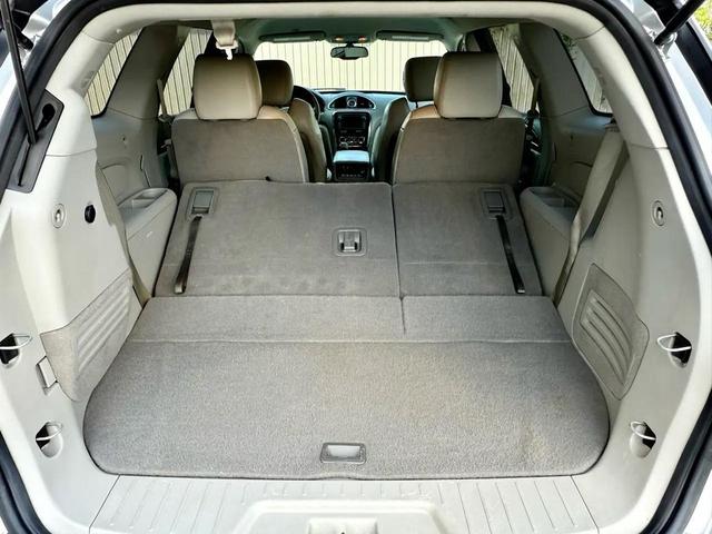 Photo of 2017 Quicksilver Metallic Buick Enclave