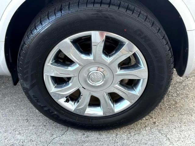 Photo of 2017 Quicksilver Metallic Buick Enclave