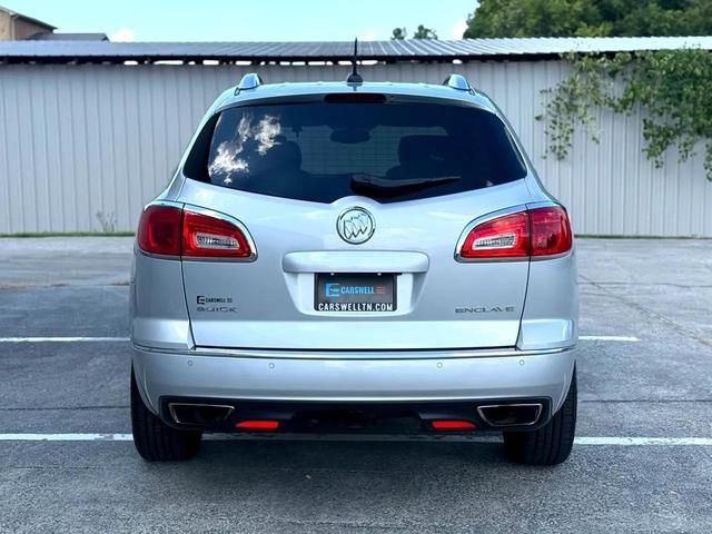 Photo of 2017 Quicksilver Metallic Buick Enclave