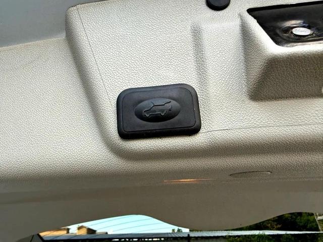 Photo of 2017 Quicksilver Metallic Buick Enclave