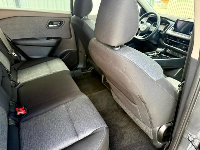 Photo of 2023 Gray Nissan Rogue
