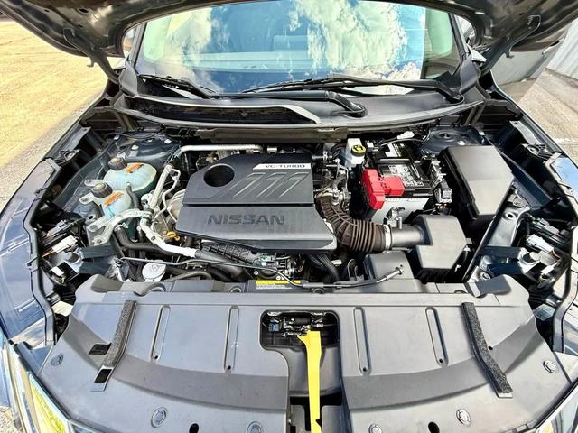 Photo of 2023 Gray Nissan Rogue