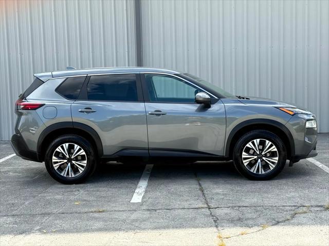 Photo of 2023 Gray Nissan Rogue