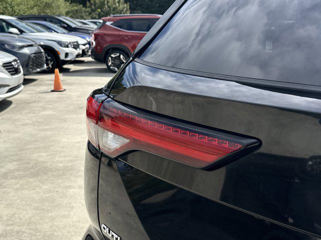 Photo of 2023 Black Mitsubishi Outlander PHEV