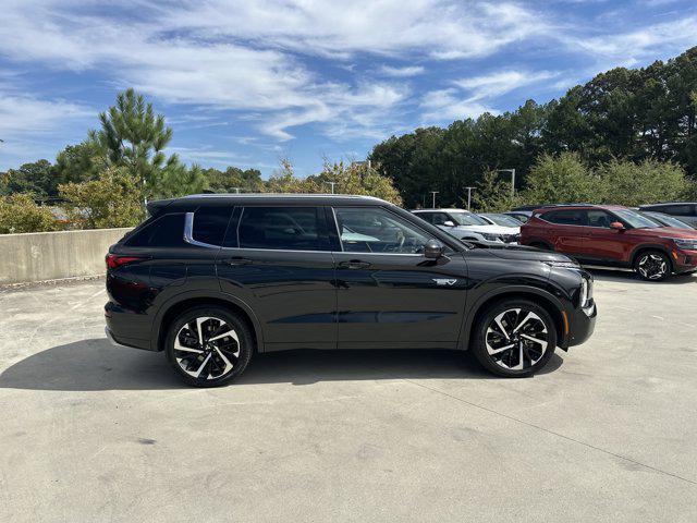 Photo of 2023 Black Mitsubishi Outlander PHEV