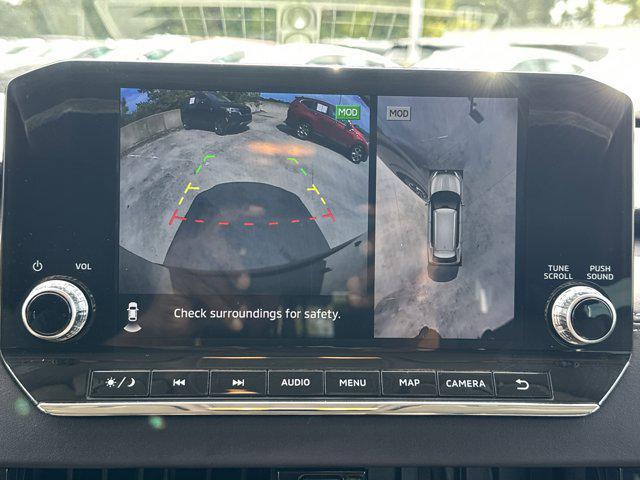 Photo of 2023 Black Mitsubishi Outlander PHEV