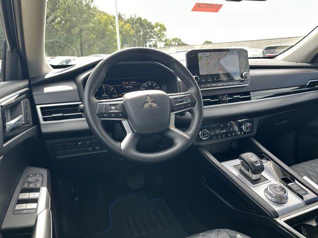 Photo of 2023 Black Mitsubishi Outlander PHEV