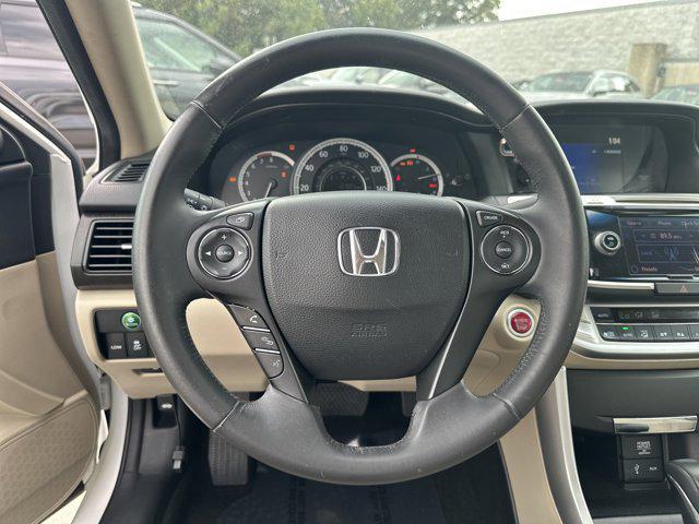 Photo of 2013 White Honda Accord
