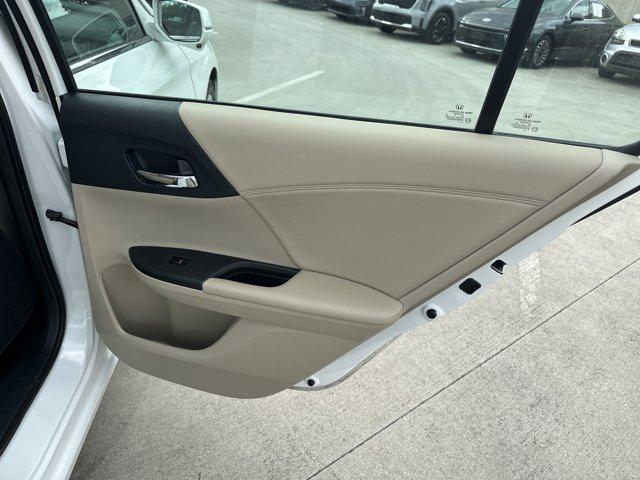 Photo of 2013 White Honda Accord