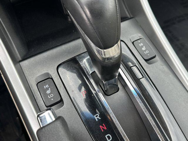 Photo of 2013 White Honda Accord
