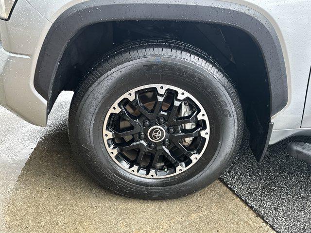 Photo of 2022 Silver Toyota Tundra
