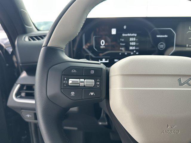 Photo of 2025 Aurora Black Pearl Kia K4