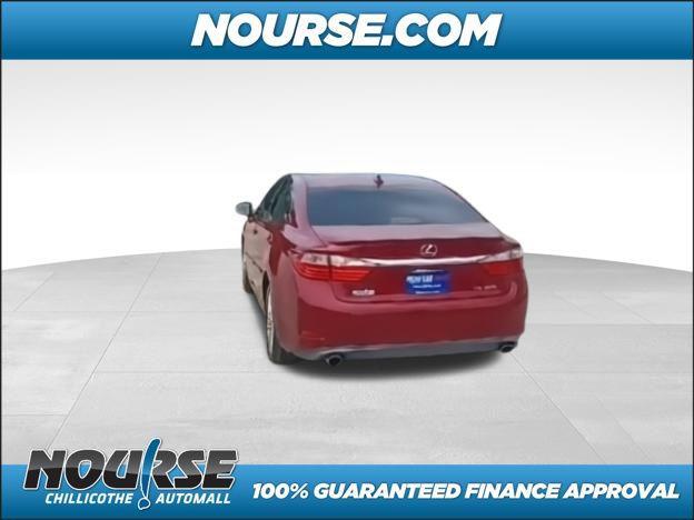 Photo of 2013 Red Lexus ES 350