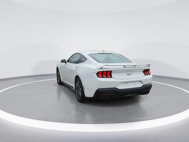 Photo of 2025 Oxford White Ford Mustang