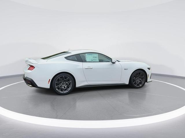Photo of 2025 Oxford White Ford Mustang