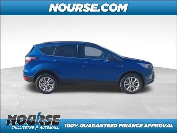 Photo of 2018 Lightning Blue Metallic Ford Escape