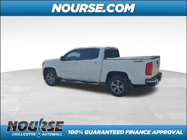 Photo of 2017 Summit White Chevrolet Colorado