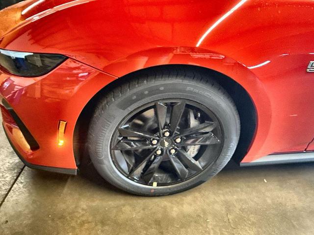 Photo of 2025 Race Red Ford Mustang