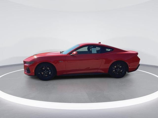 Photo of 2025 Race Red Ford Mustang