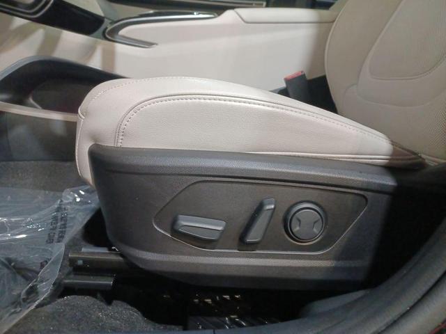 Photo of 2022 Phantom Black Hyundai TUCSON