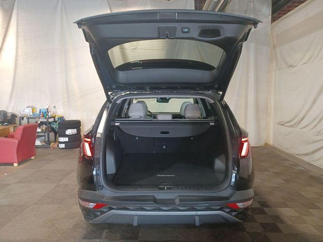 Photo of 2022 Phantom Black Hyundai TUCSON