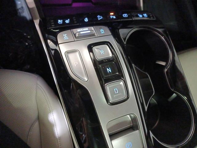 Photo of 2022 Phantom Black Hyundai TUCSON