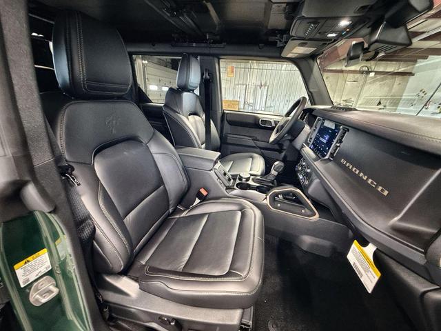 Photo of 2025 Eruption Green Metallic Ford Bronco