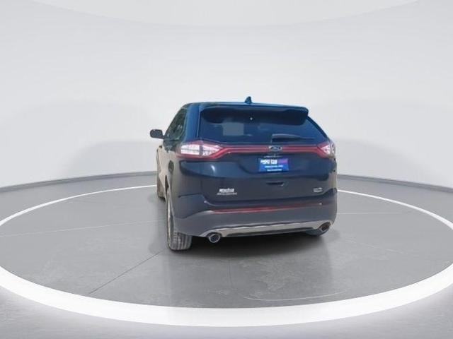 Photo of 2018 Shadow Black Ford Edge