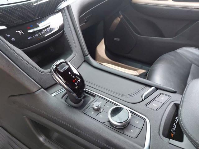Photo of 2022 Latte Cadillac XT6