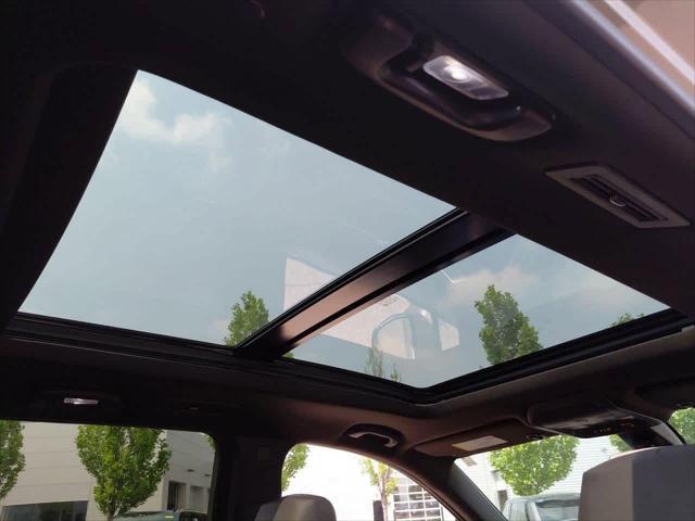 Photo of 2022 Latte Cadillac XT6