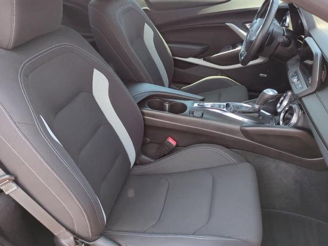 Photo of 2022 Red Chevrolet Camaro