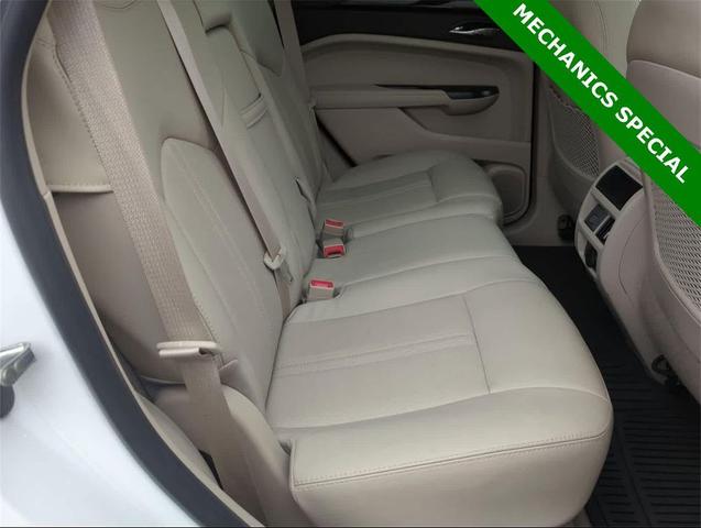 Photo of 2014 Platinum Ice Tri-Coat Cadillac SRX