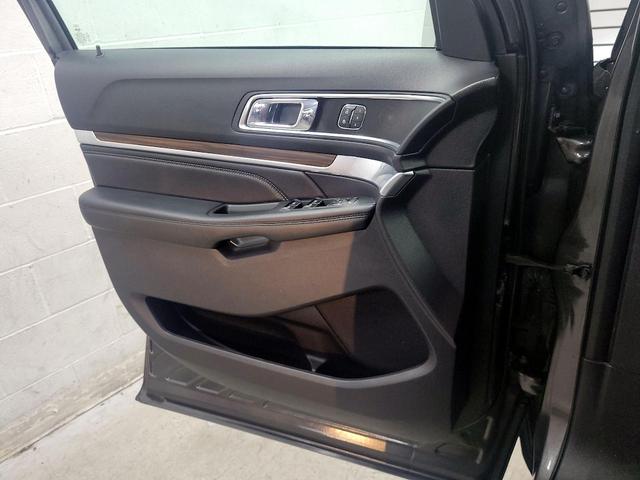 Photo of 2019 Gray Ford Explorer