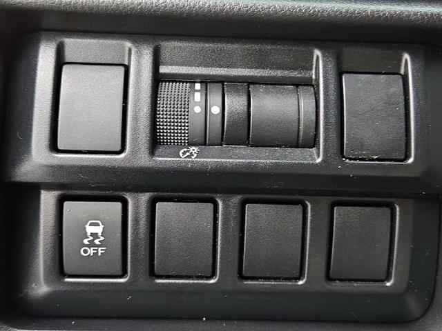 Photo of 2020 White Subaru Impreza