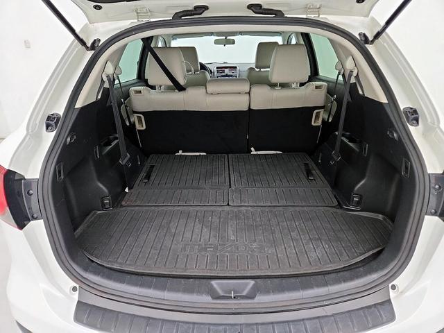 Photo of 2015 White Mazda CX-9