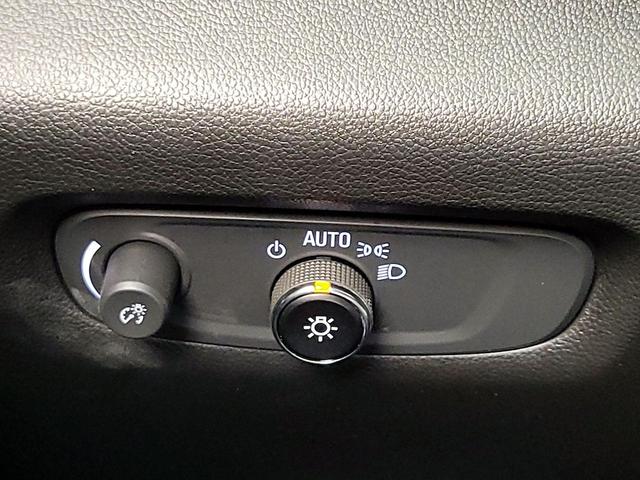 Photo of 2023 Gray Chevrolet Traverse