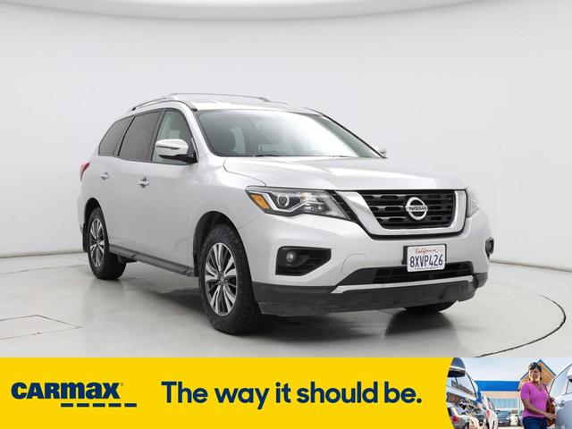 2017 Nissan Pathfinder