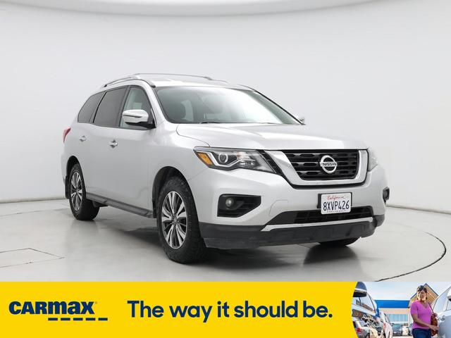 2017 Nissan Pathfinder