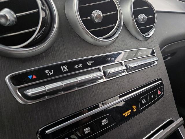 Photo of 2022 Black Mercedes-Benz GLC 300