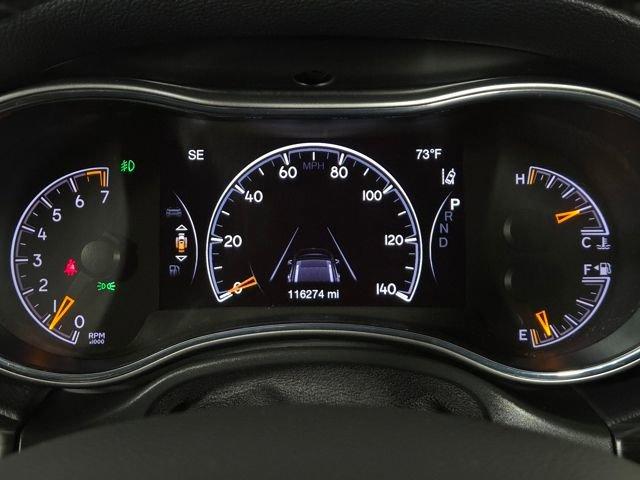 Photo of 2021 Bright White Clearcoat Jeep Grand Cherokee