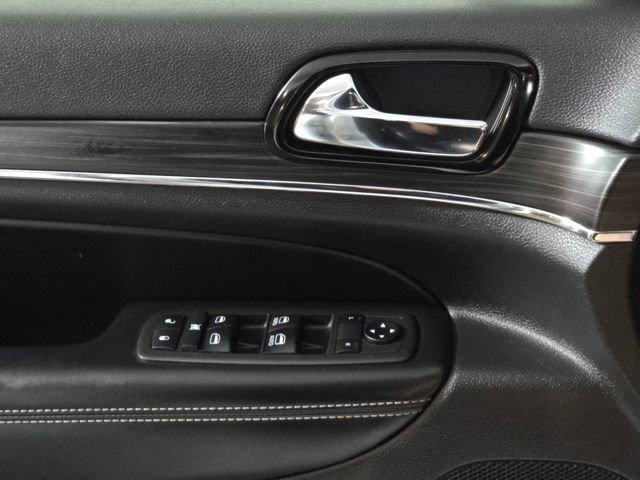 Photo of 2021 Bright White Clearcoat Jeep Grand Cherokee