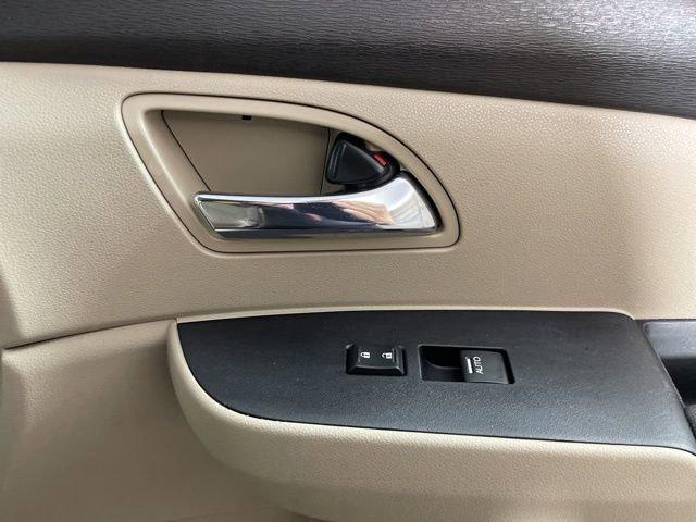 Photo of 2014 Dark Cherry Pearl Honda Odyssey