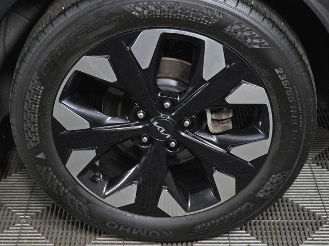Photo of 2023 Ebony Black Kia Sportage