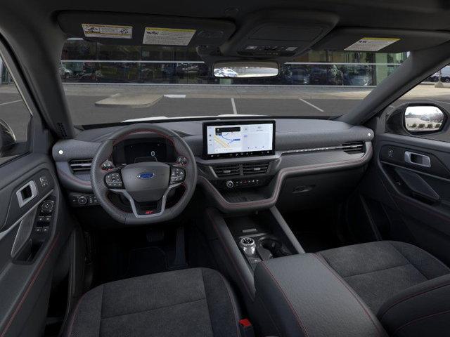 Photo of 2025 Star White Metallic Tri-Coat Ford Explorer