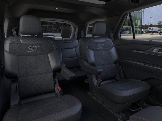 Photo of 2025 Star White Metallic Tri-Coat Ford Explorer