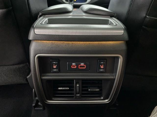Photo of 2019 Cayenne Red Pearl Metallic Nissan Murano