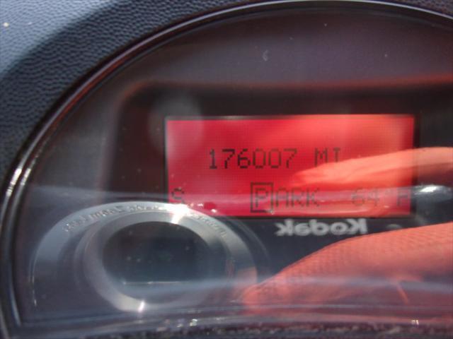 Photo of 2007 Liquid Silver Metallic Pontiac Grand Prix